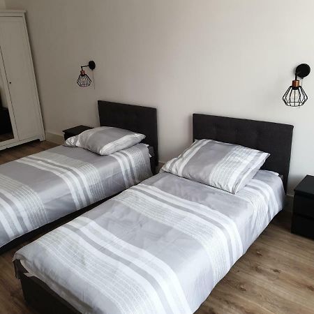 Kobi Lägenhet Kielce Exteriör bild